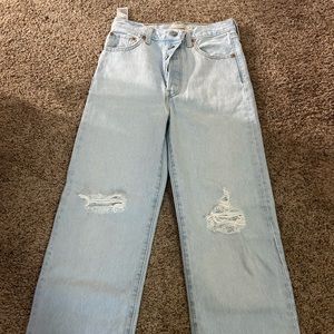 Levi’s Ribcage Straight Ankle size 25